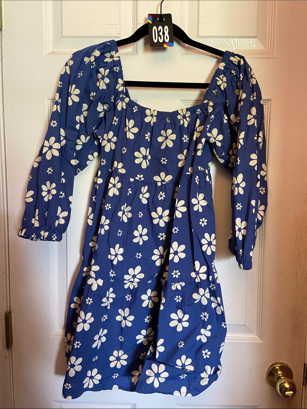 Billabong Blue and White Floral Dress size Medium